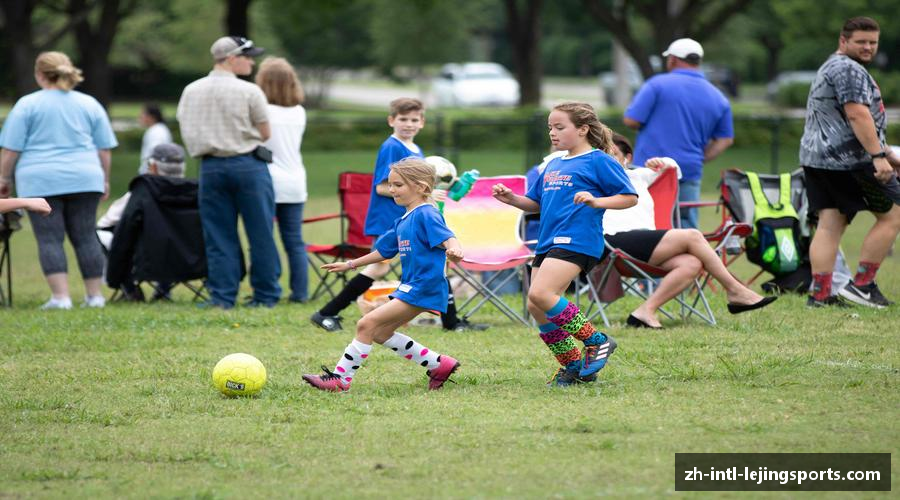 风雨同舟，共创辉煌！